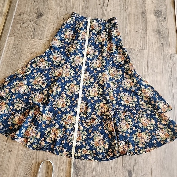 Vg Liz Claiborne LizSport Turquoise Floral Maxi Skirt sz 6 Rose Tiered 90s Fairy - Picture 9 of 13
